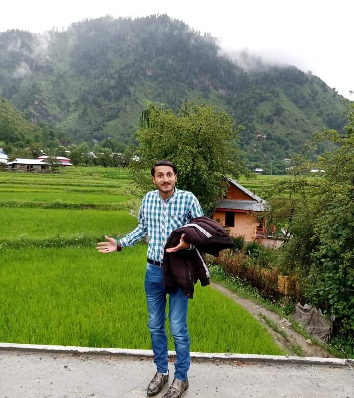 J&K Guest House & Resort Leepa