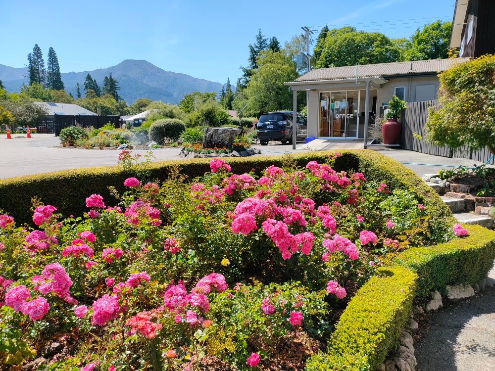 Spa Lodge Motel-官方