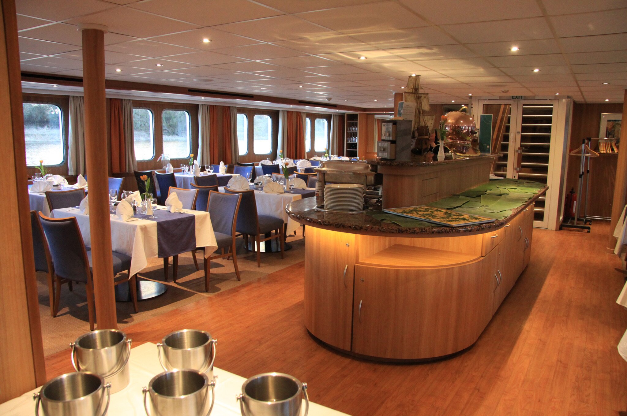 Hotelkabinenschiff Junker Jorg-餐饮