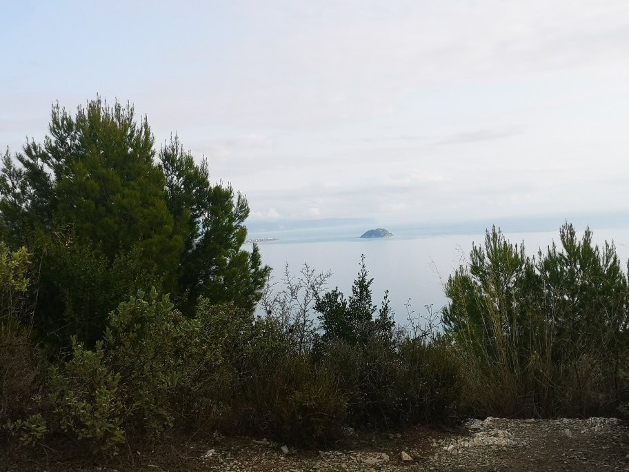 Colla Micheri Medieval Village-Laigueglia必去景点