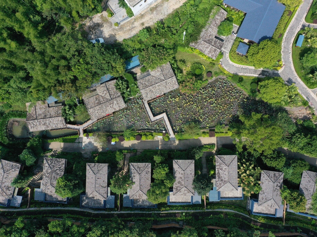 叶园温泉度假酒店主图