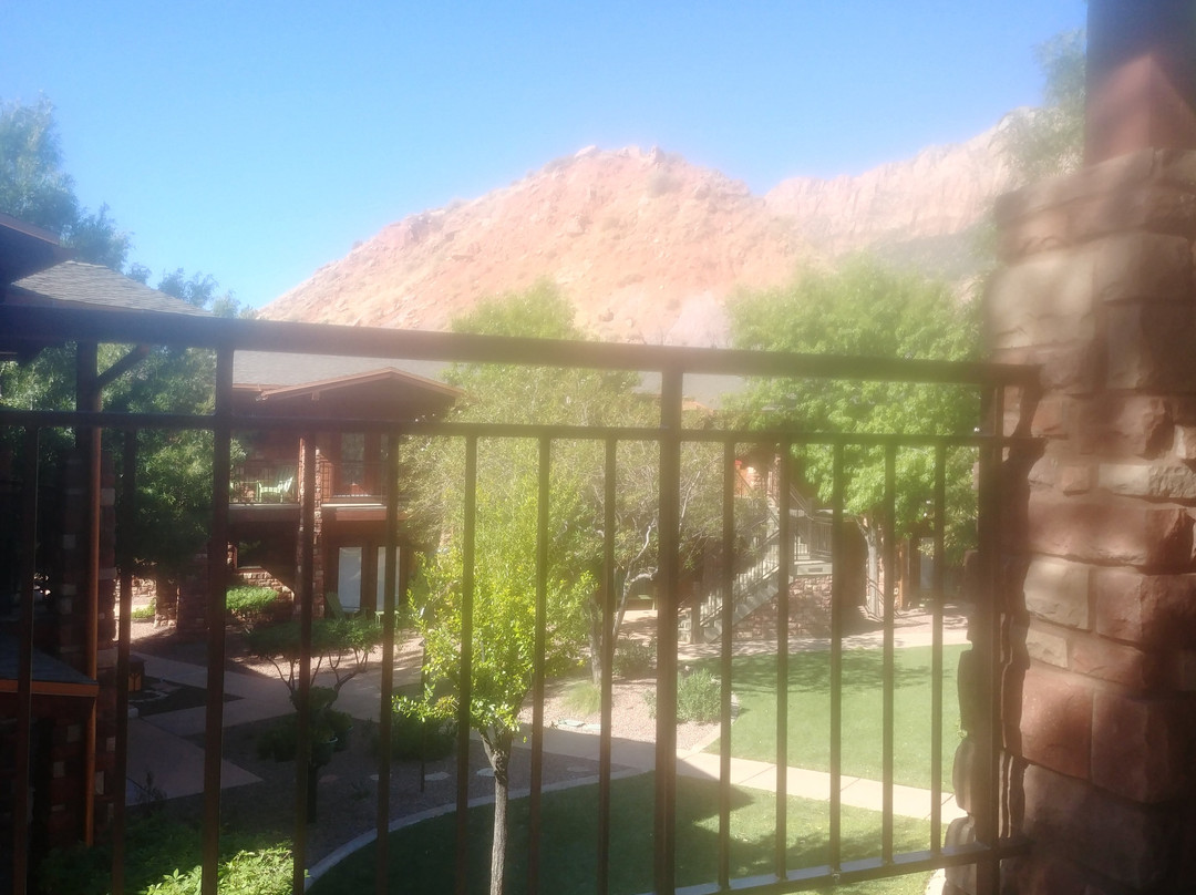 电缆山庄旅馆主图