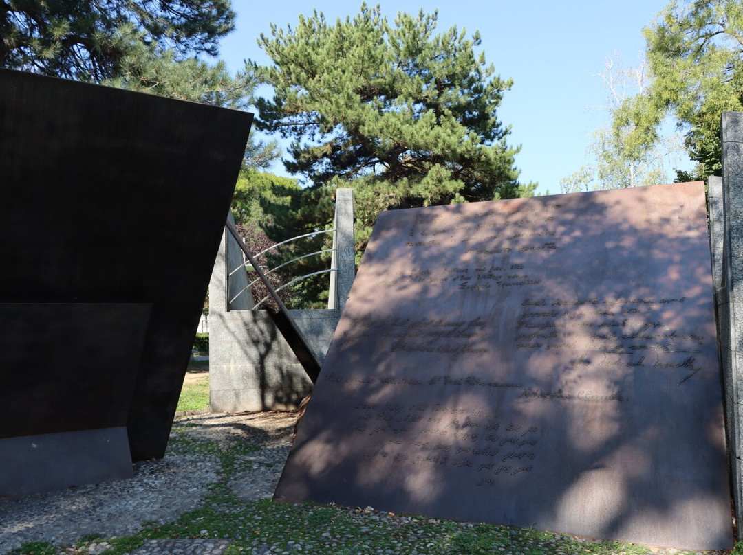 Monumento alla Resistenza Europea-科莫必去景点