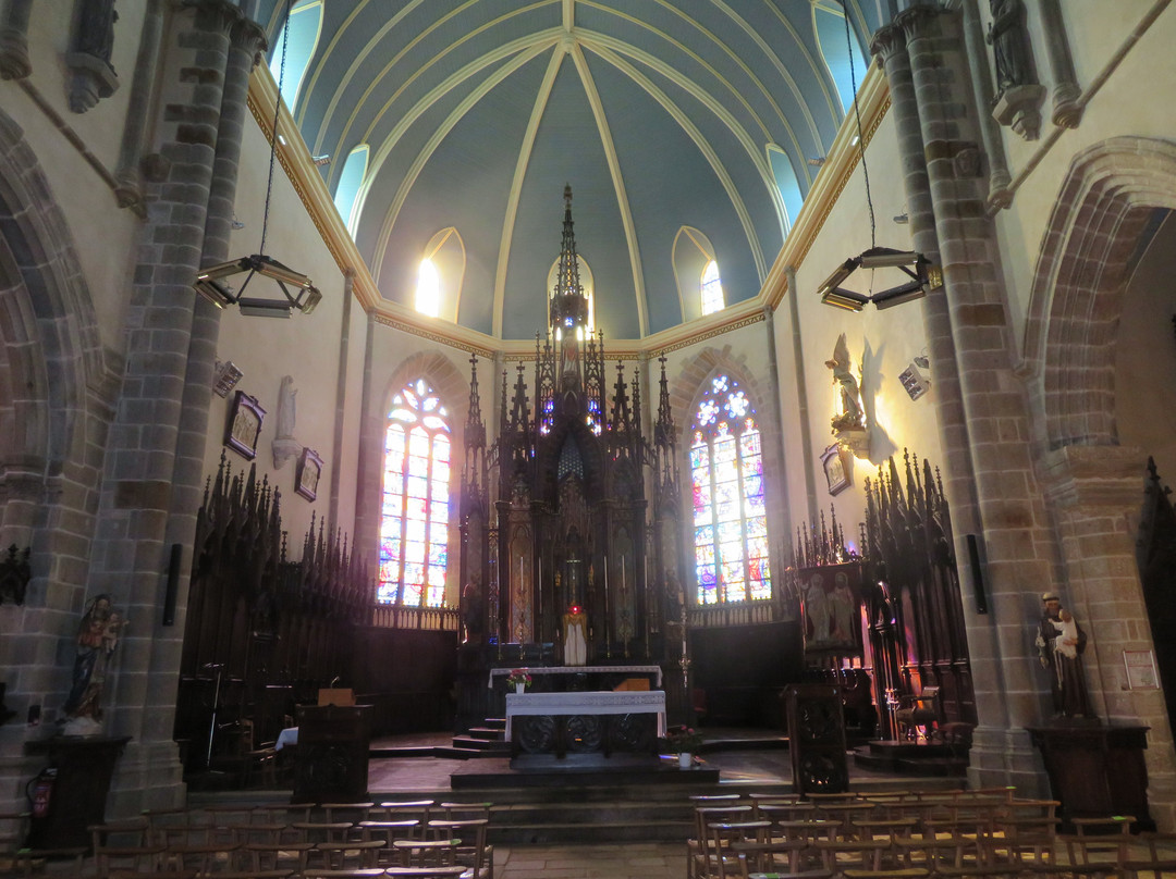 Eglise de Bazouges la Perouse景点图片