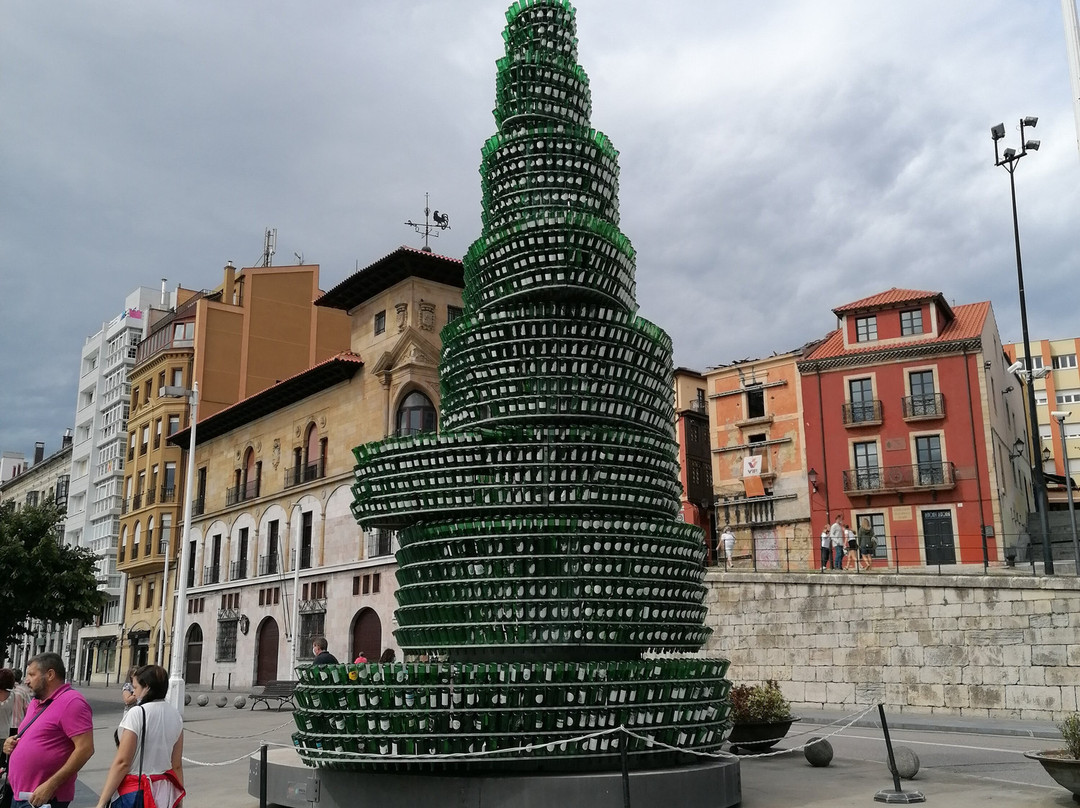 Arbol De La Sidra景点图片
