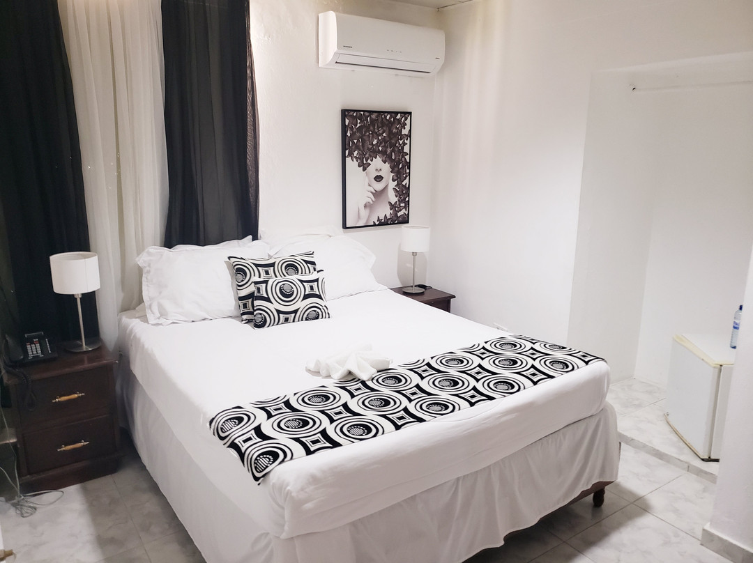 Hotel Caribani主图