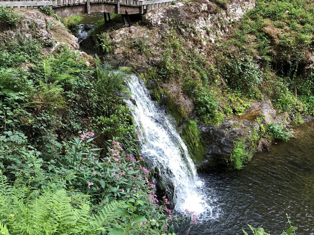Cascade Du Gué Du Saut景点图片