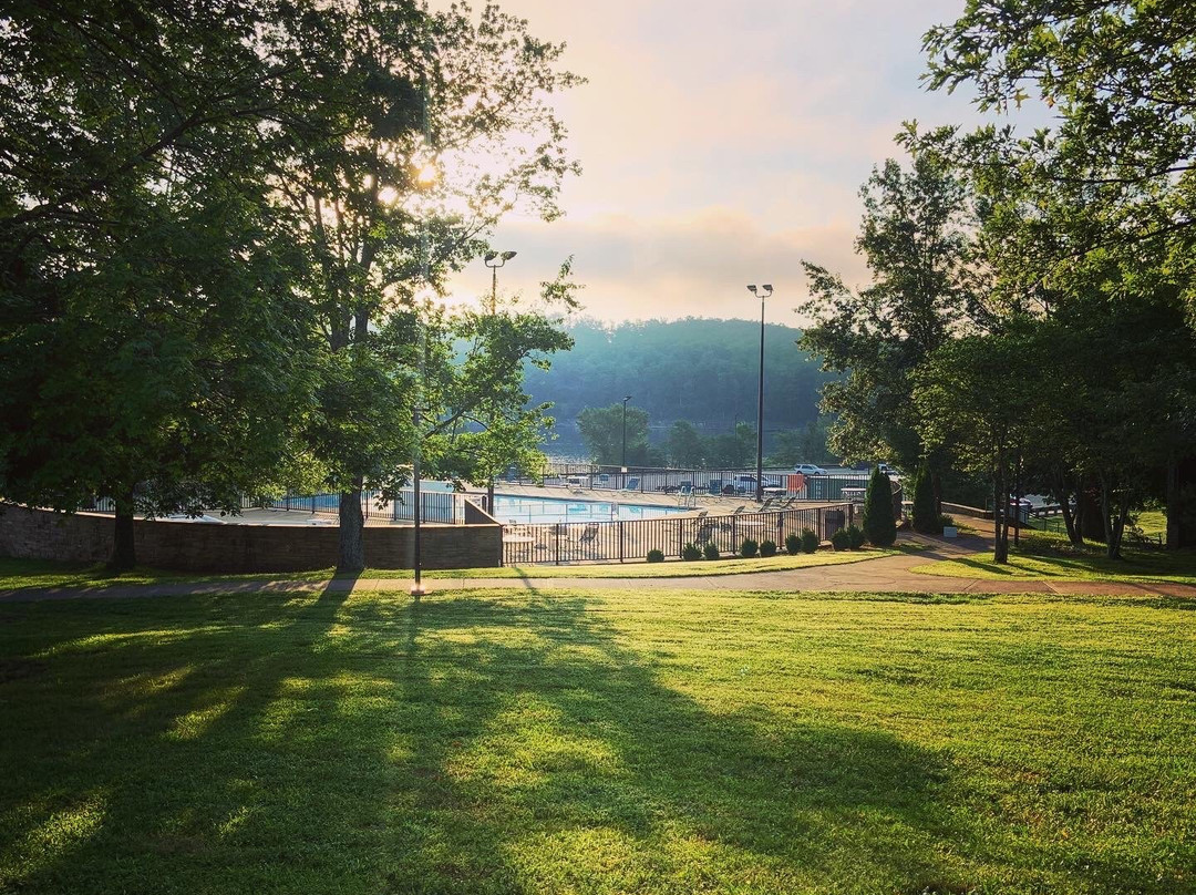 Rough River Dam Lodge主图