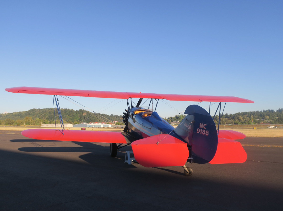 Jim's Biplane Rides-劳特代尔必去景点