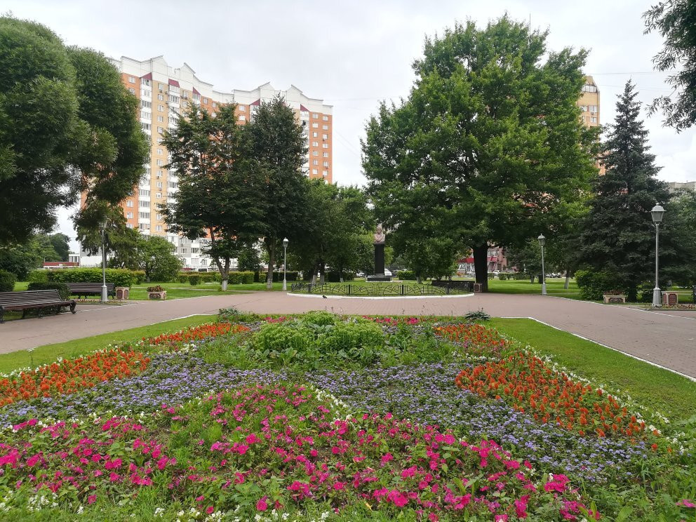 Statue of Pushkin景点图片