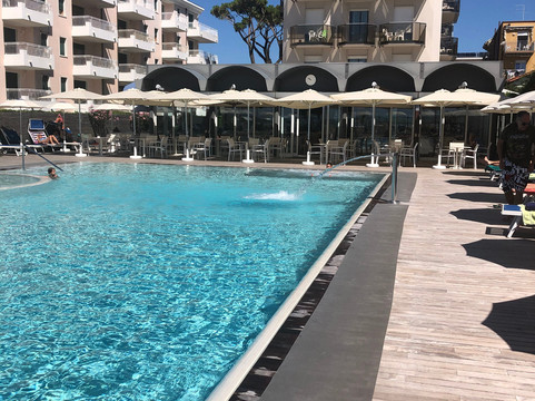 Hotel Cambridge主图