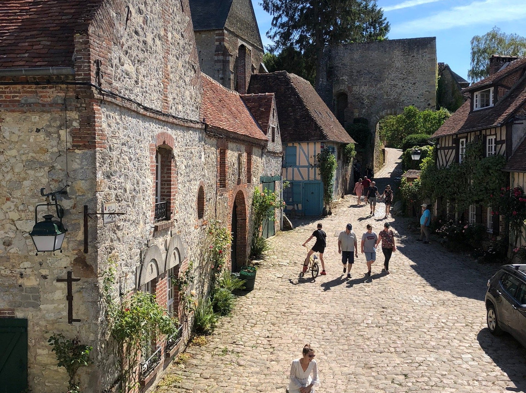 Saint-Omer-en-Chaussee旅游攻略图片