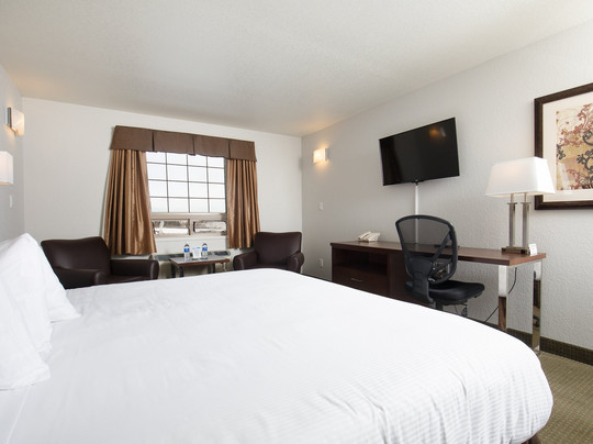 Service Plus Inn & Suites Grande Prairie主图