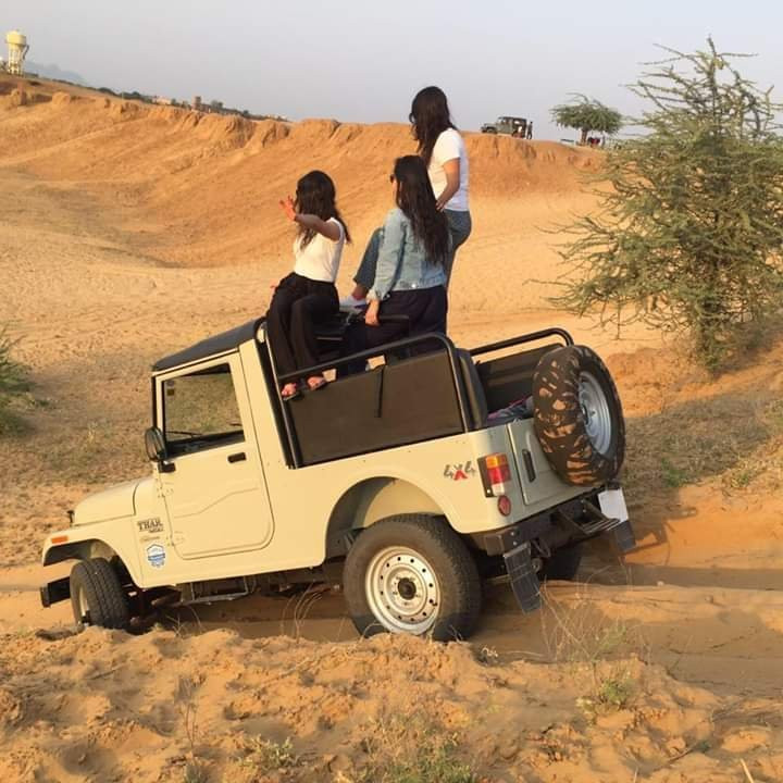 Panwar Camel & Jeep Safari景点图片