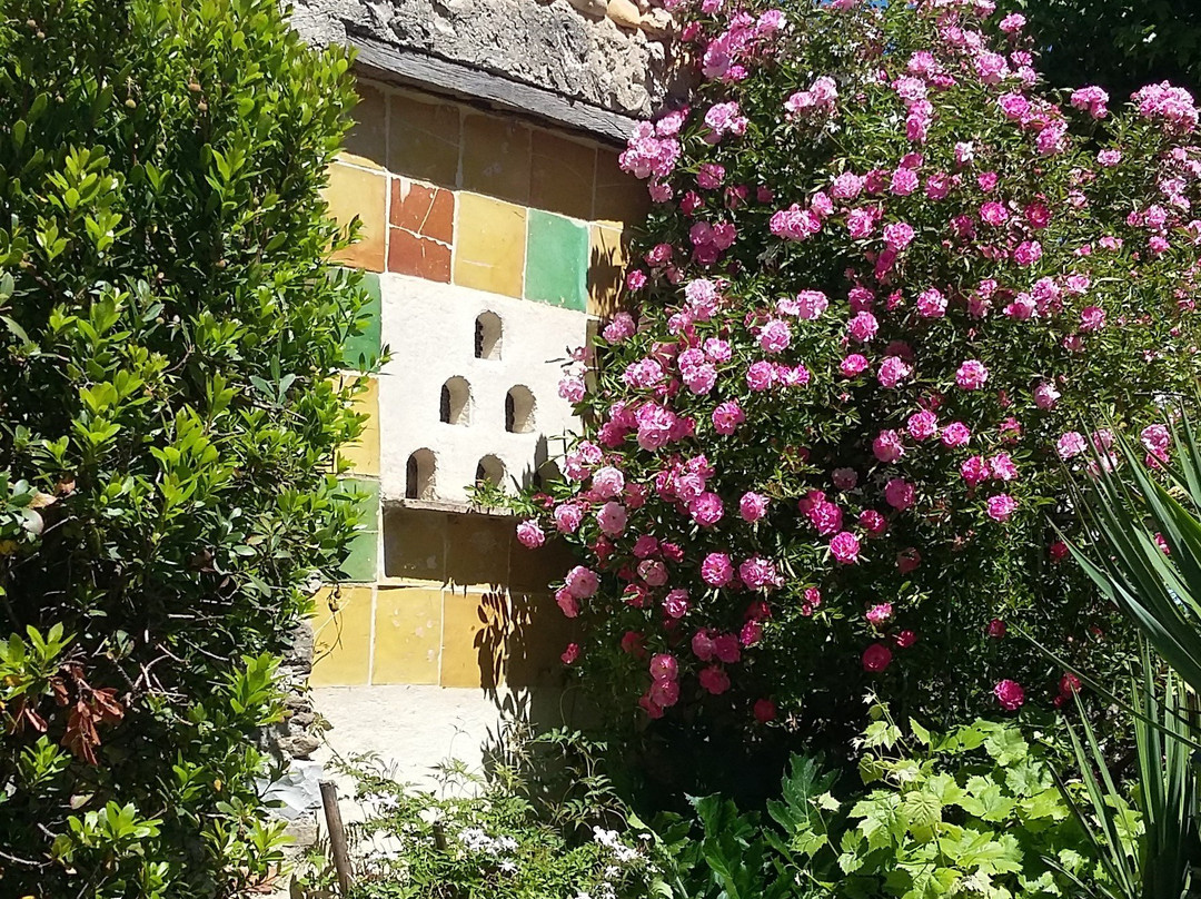 L'Ecole Buissonniere Provence主图