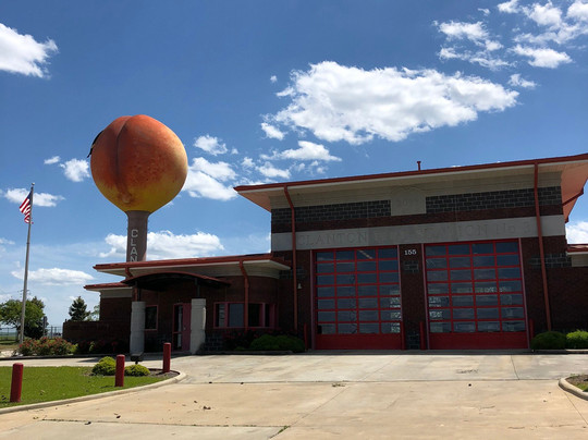 Clanton Peach Water Tower-Clanton必去景点