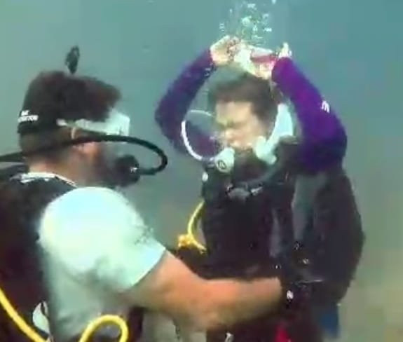 Mermaid Island Diving景点图片