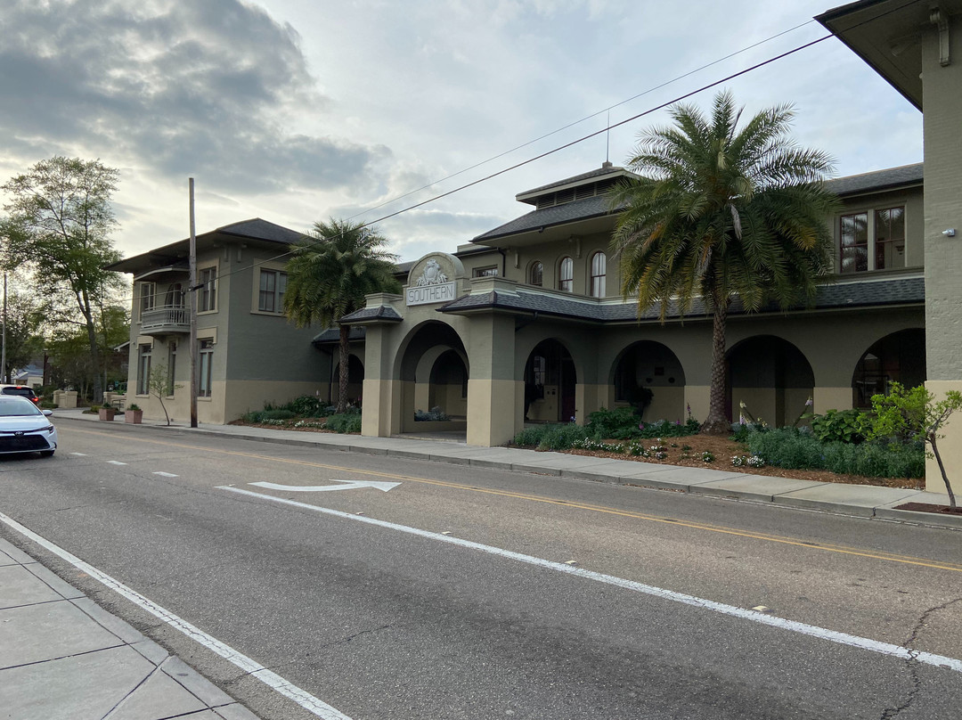 Southern Hotel主图