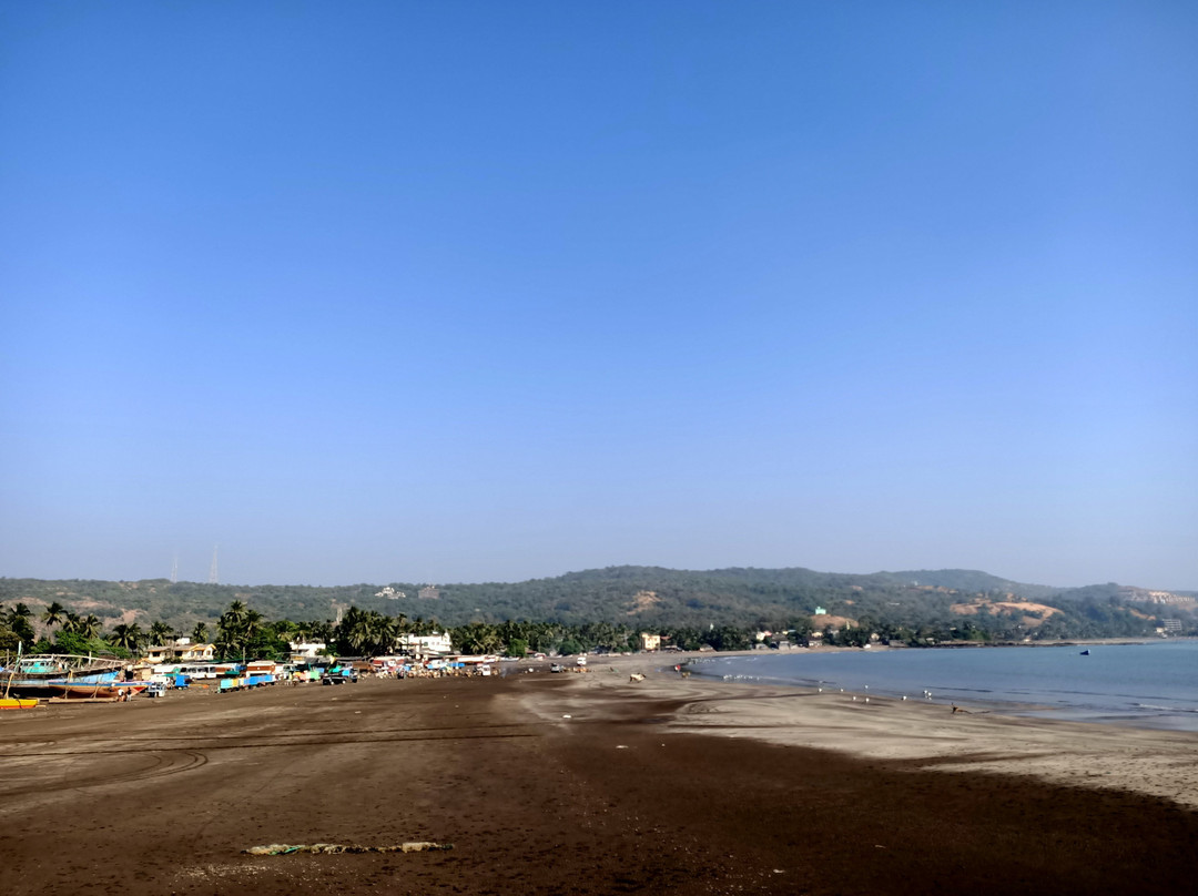 Harnai Beach景点图片