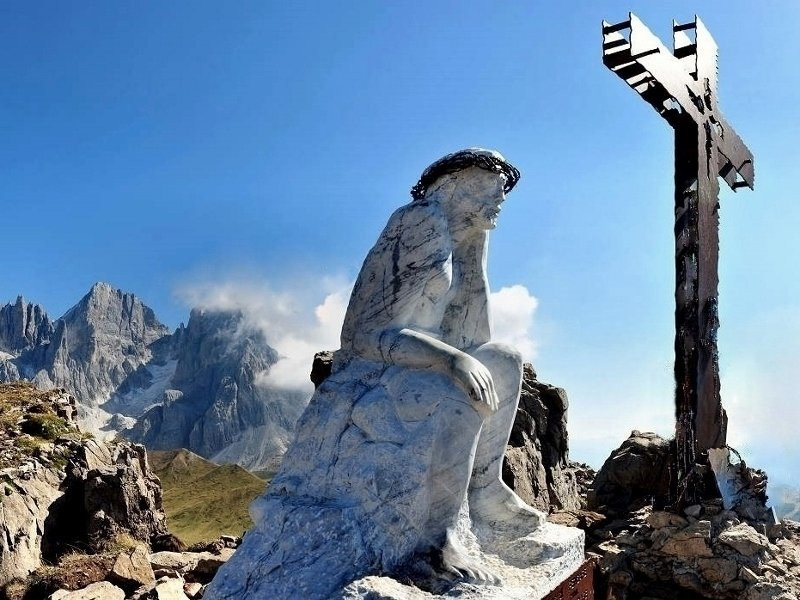 Statua del Cristo Pensante景点图片