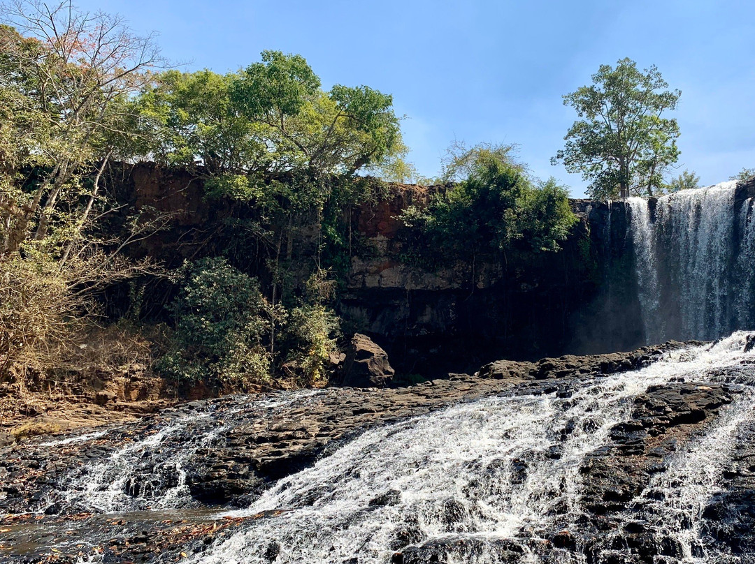 Bousra Waterfall-森莫诺隆必去景点