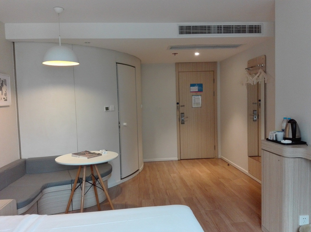 汉庭成都天府广场地铁站酒店主图