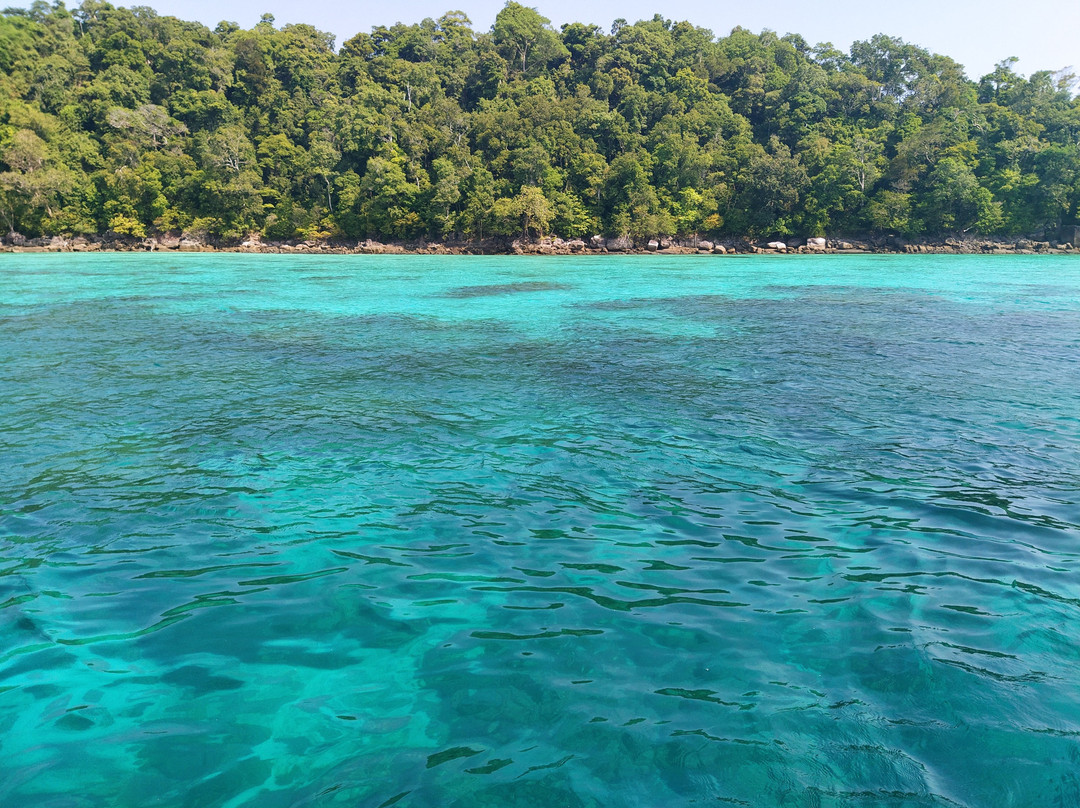 Naucrates-阁普拉通岛必去景点