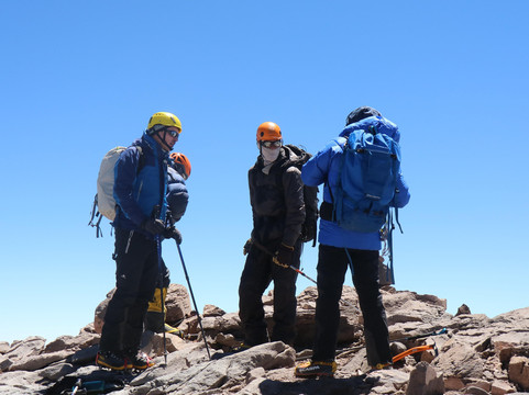 KILIMANJARO CLIMBING TOURS