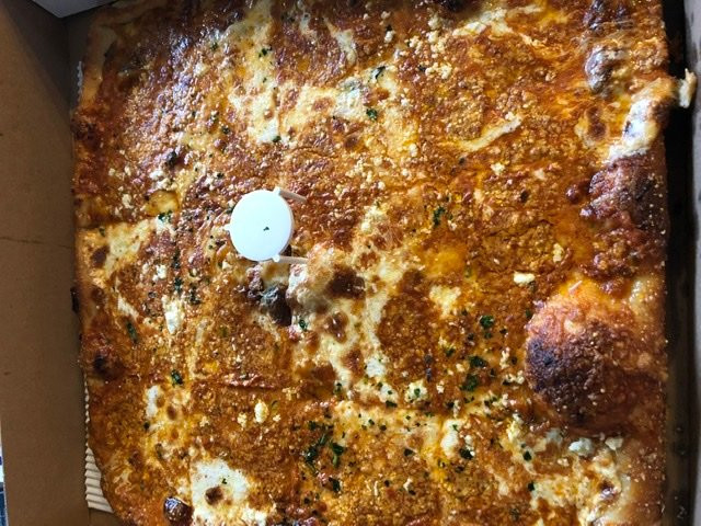 Mike's Underground Pizza