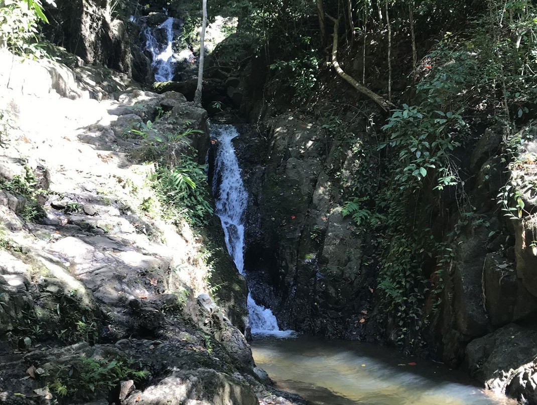 Ton Sai Waterfall景点图片