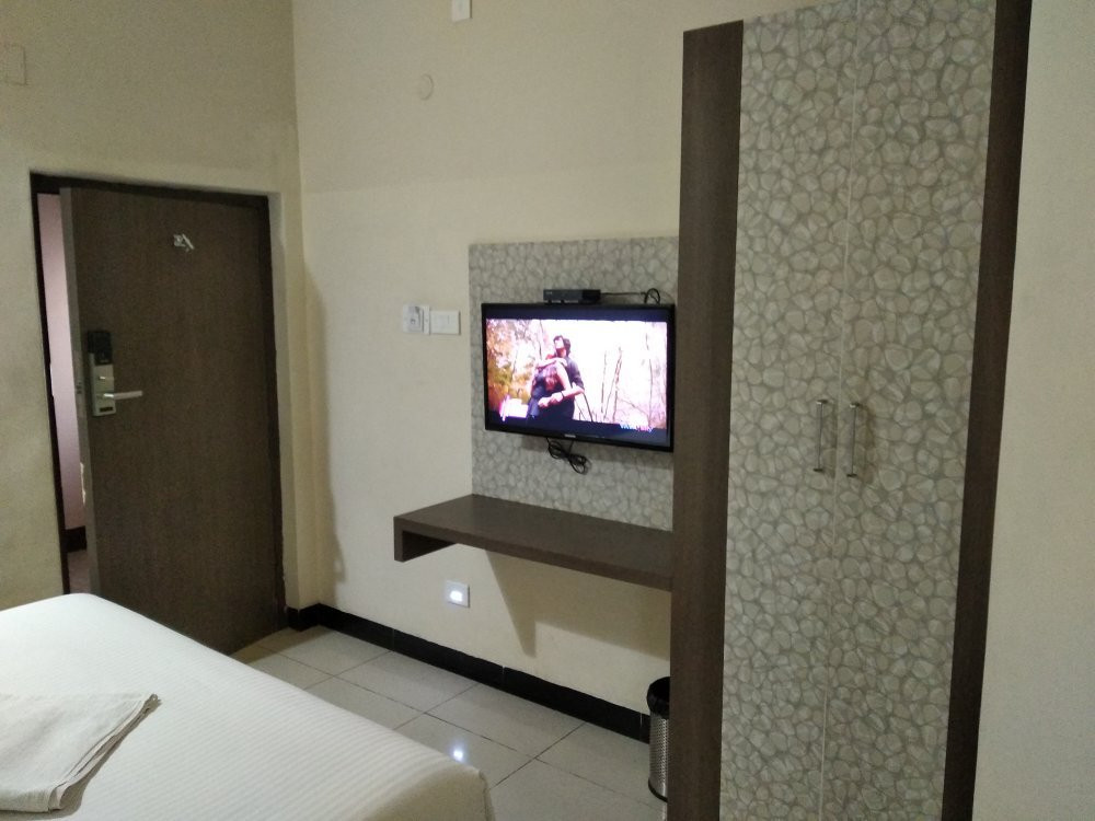 Hotel Sownthariyam主图