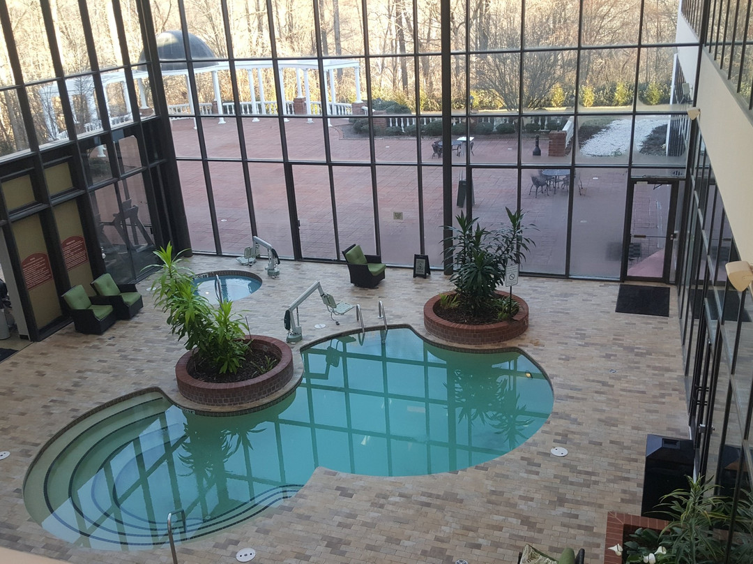 夏洛特维尔希尔顿逸林酒店主图