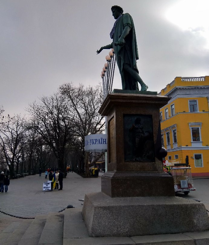 Statue of the Duc de Richelieu-敖德萨必去景点
