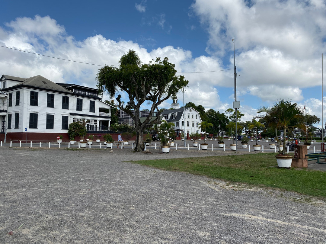 Waterkant (Riverside Boulevard)-帕拉马里博必去景点