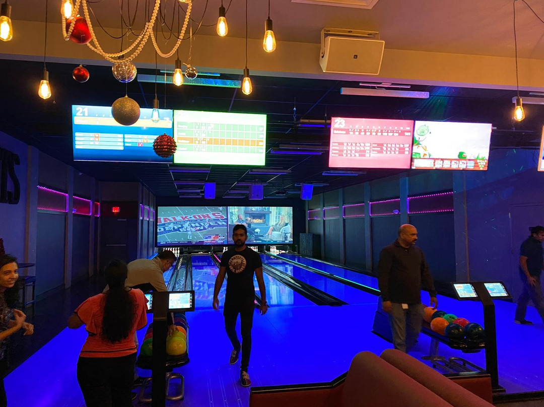 Circle Bowl & Entertainment景点图片