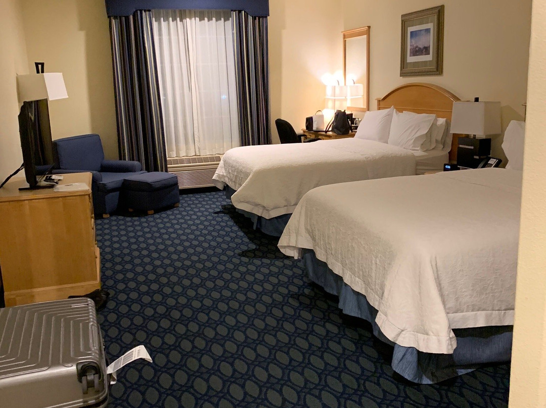 圣何塞汉普顿套房酒店主图