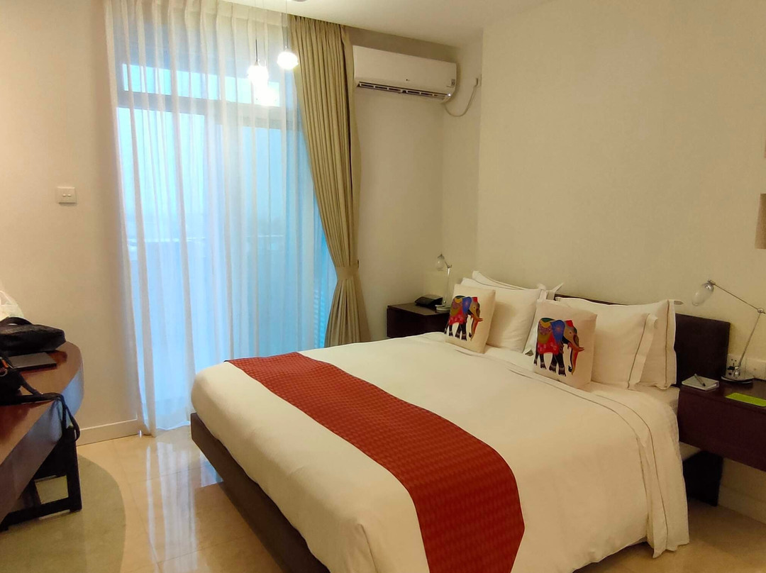 The Penthouse Above Sea主图