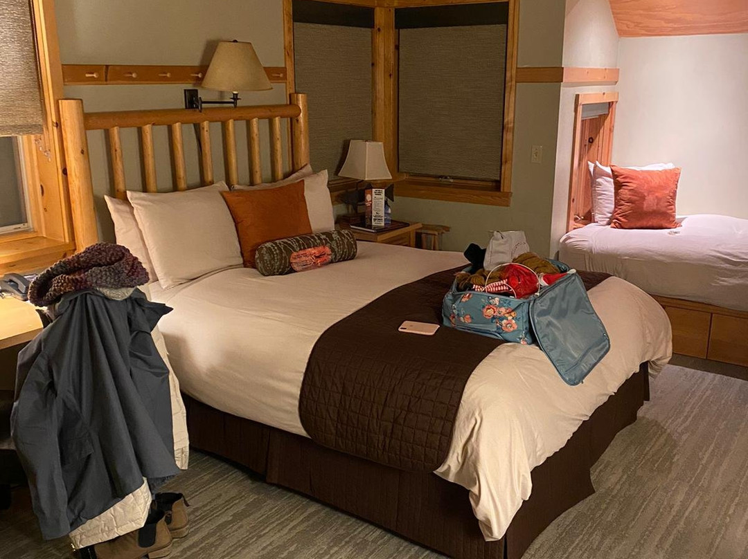 Sleeping Lady Mountain Resort主图