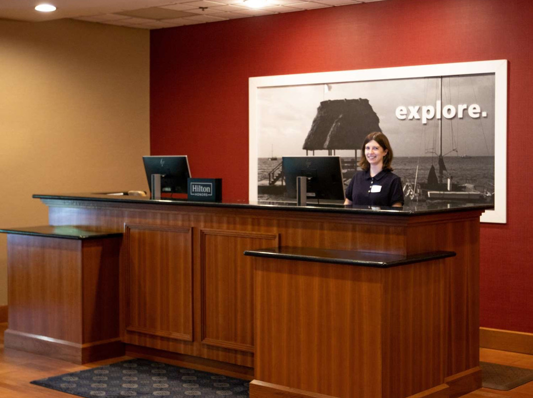 Hampton Inn Gloucester主图