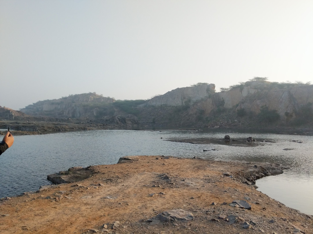 Panikot Lake景点图片