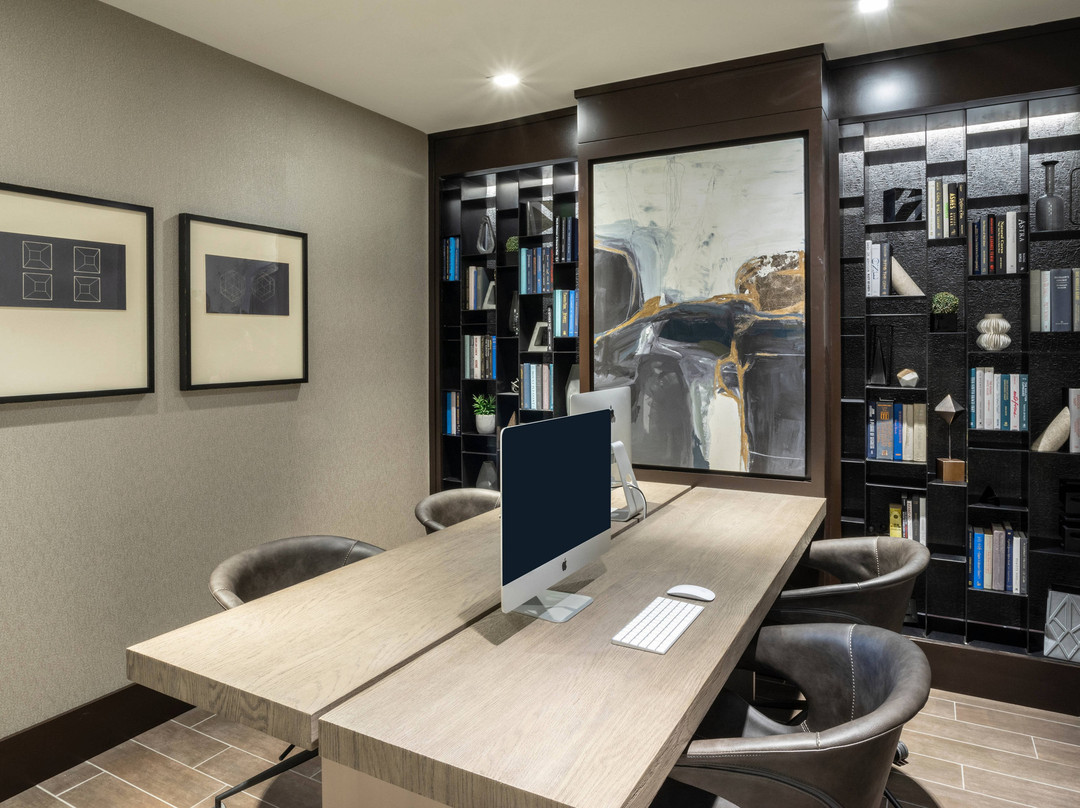 切尔西/波士顿洛根机场万枫酒店及套房主图