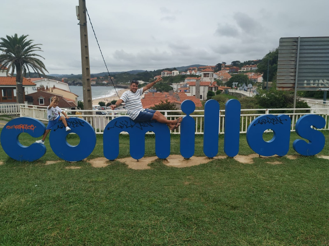 Comillas' Beach景点图片