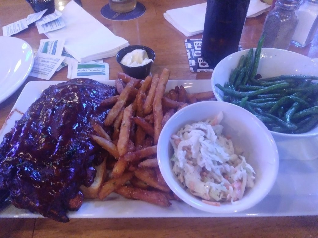 Gardner餐馆和美食-Austins Bar & Grill