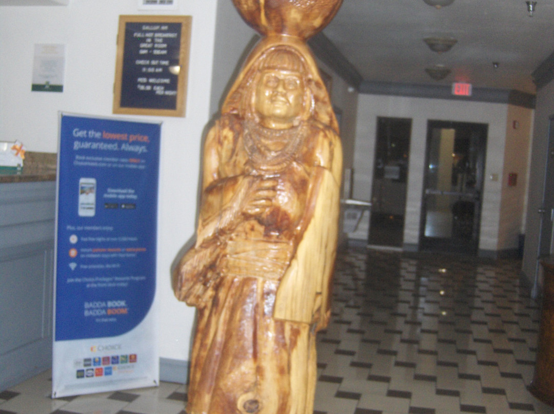 盖洛普品质旅馆&套房酒店主图