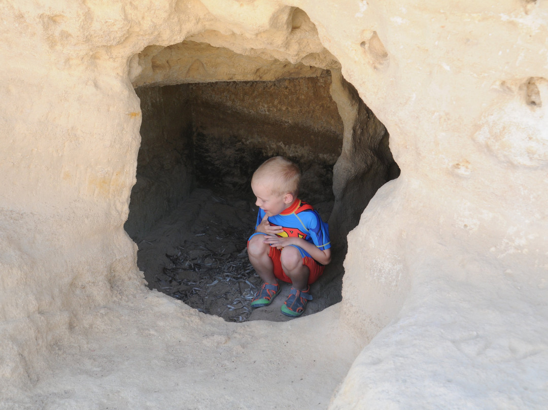 Cave of Fourni-罗德斯必去景点