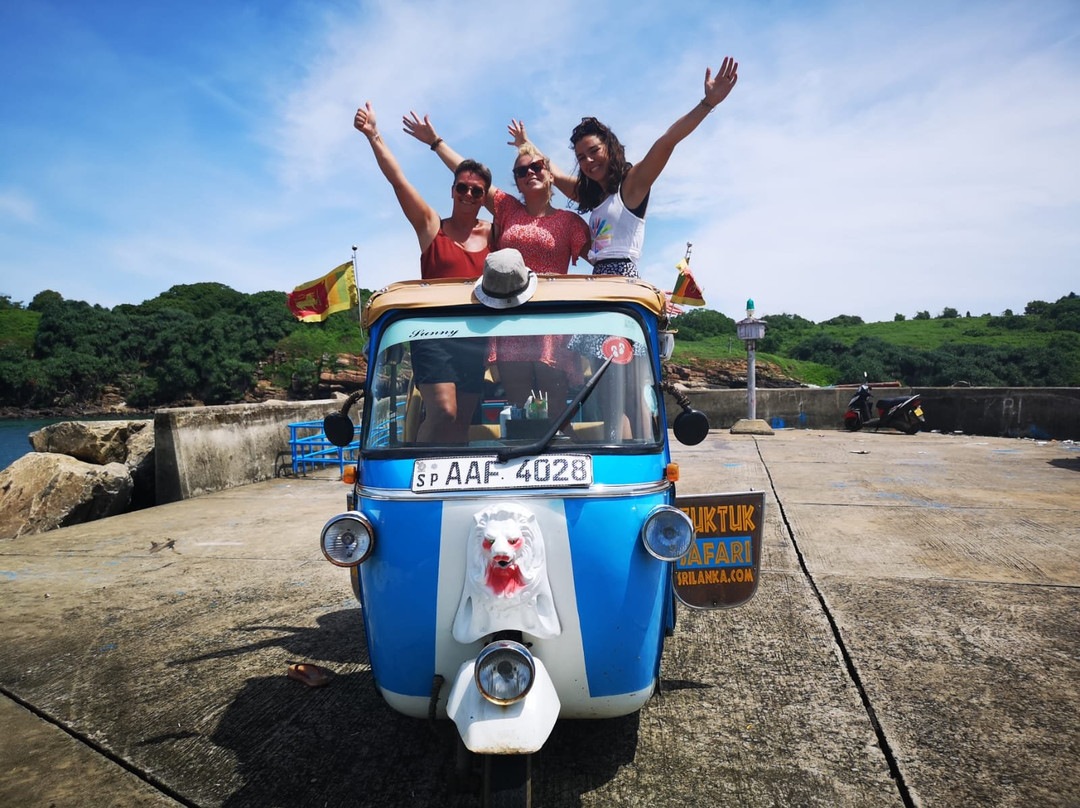 Tuk Tuk Safari Sri Lanka-加勒必去景点