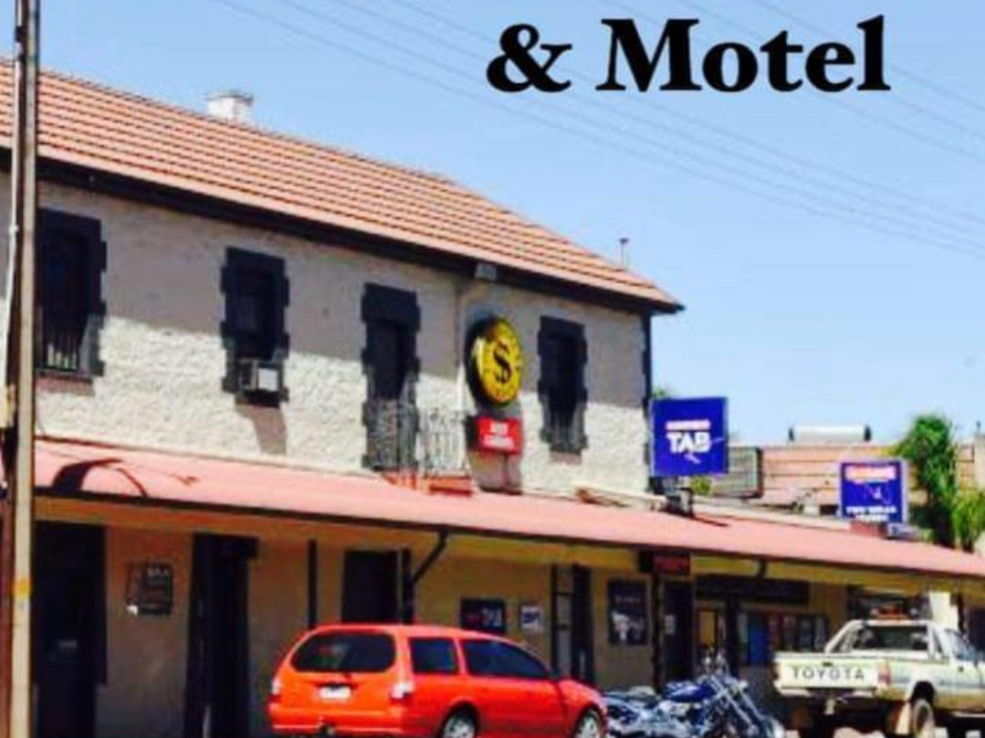 Two Wells Tavern Motel