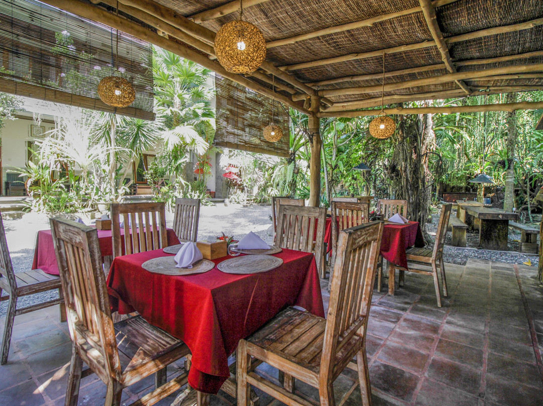 The Galuh Pekutatan主图