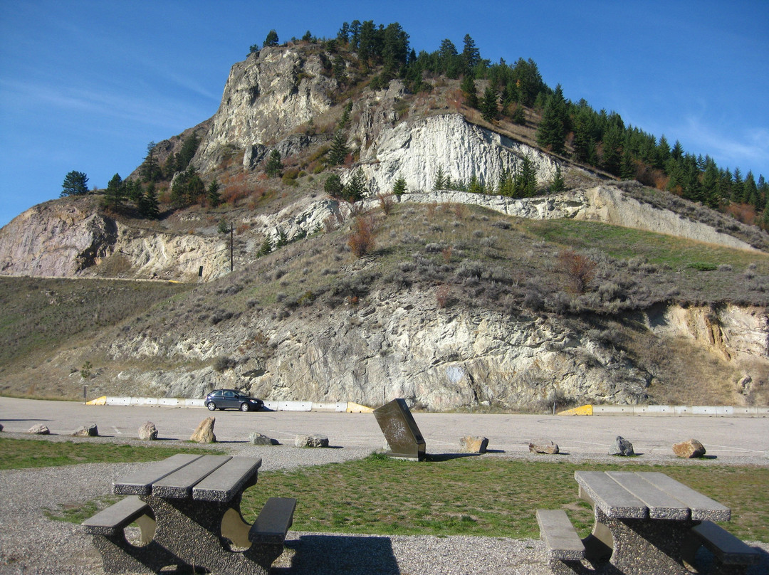 Kalamalka Lake Lookout景点图片