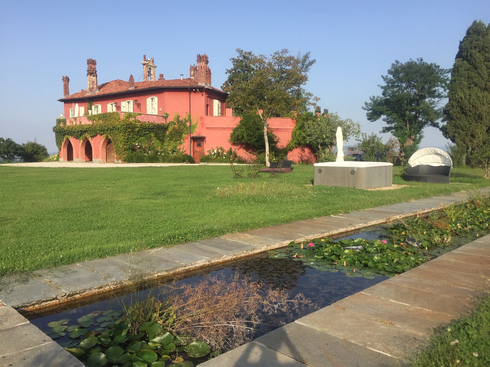 Relais Unico Castel Rosso-浴室